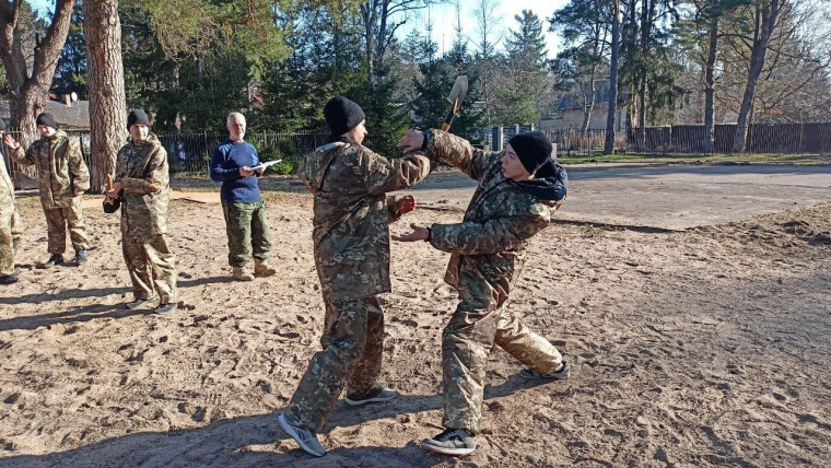 Смена военных сборов.